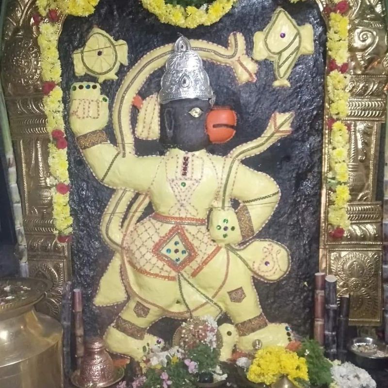 Ura dEvara maDabEkaNNa